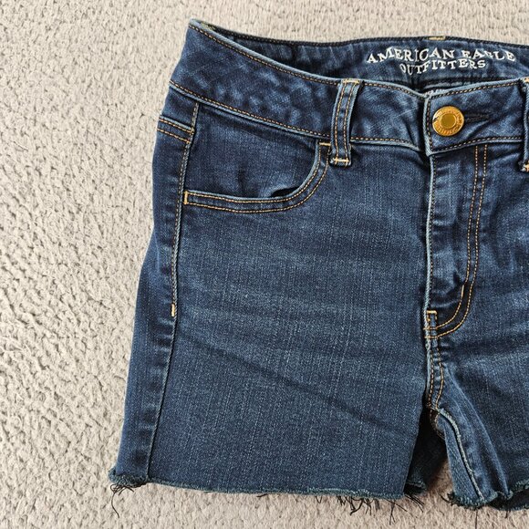 American‎ Eagle Shorts Womens 6 Denim Super Stretch Jegging Cut Off Distressed - Picture 2 of 15